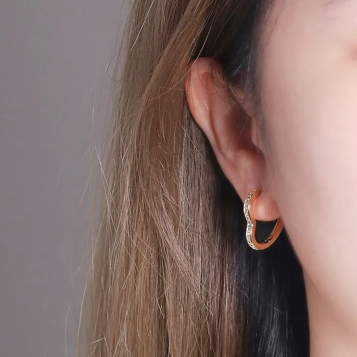Anting Hati Berlapis Emas Lucu
