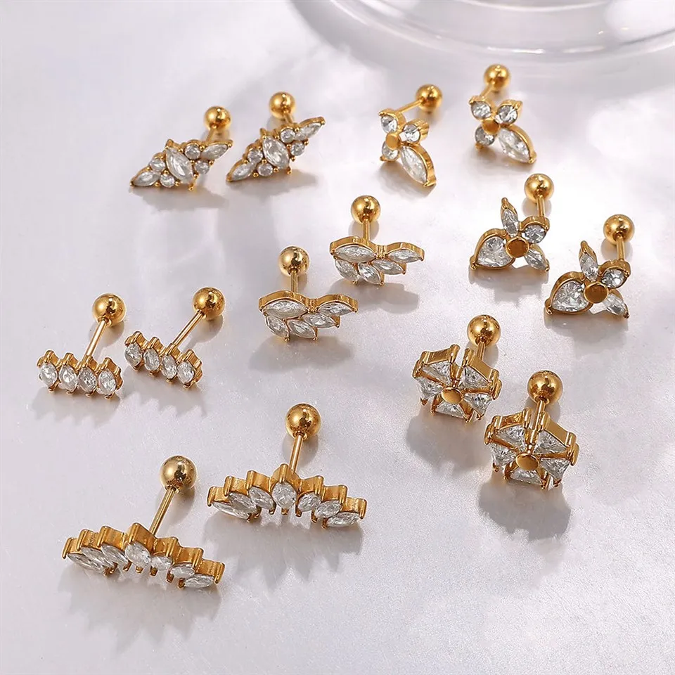 Anting Segar Bertatahkan Anting Kristal