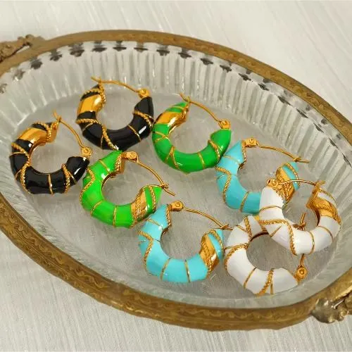 Anting Selebriti Temperamen